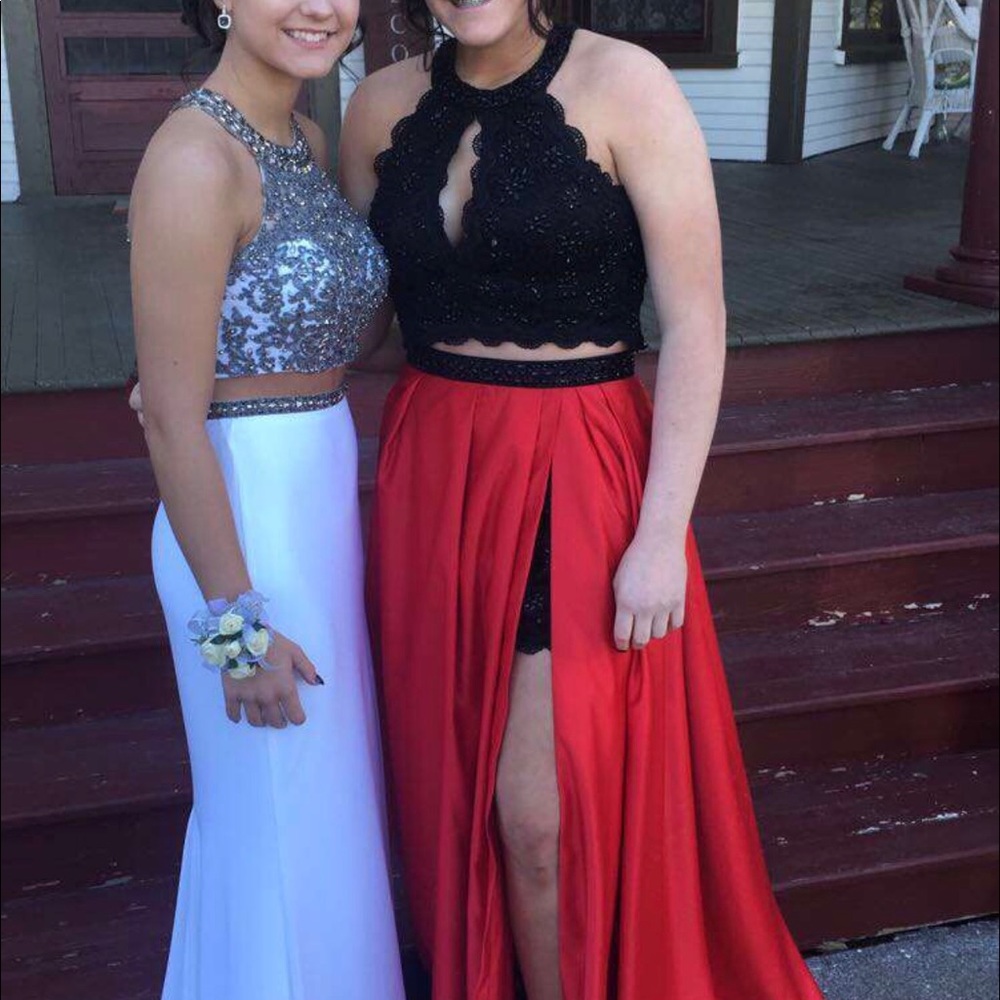 PROM DRESS!! - Picture 4 of 4